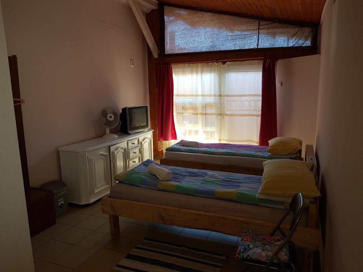 Hompot Accommodation 데바 외부 사진