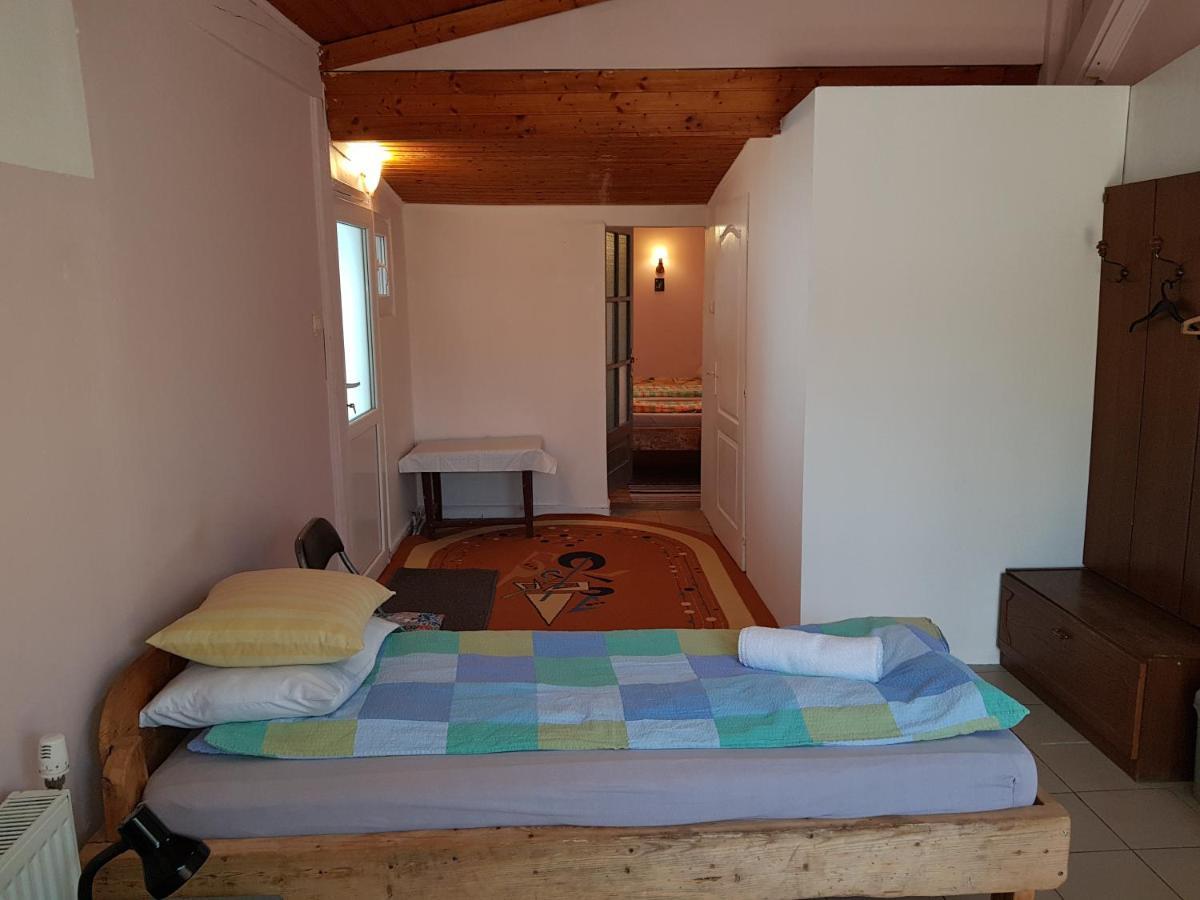Hompot Accommodation 데바 외부 사진